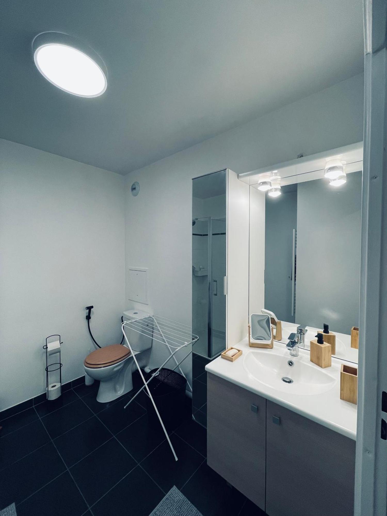 Appartement Lahcen Thorigny-sur-Marne Экстерьер фото