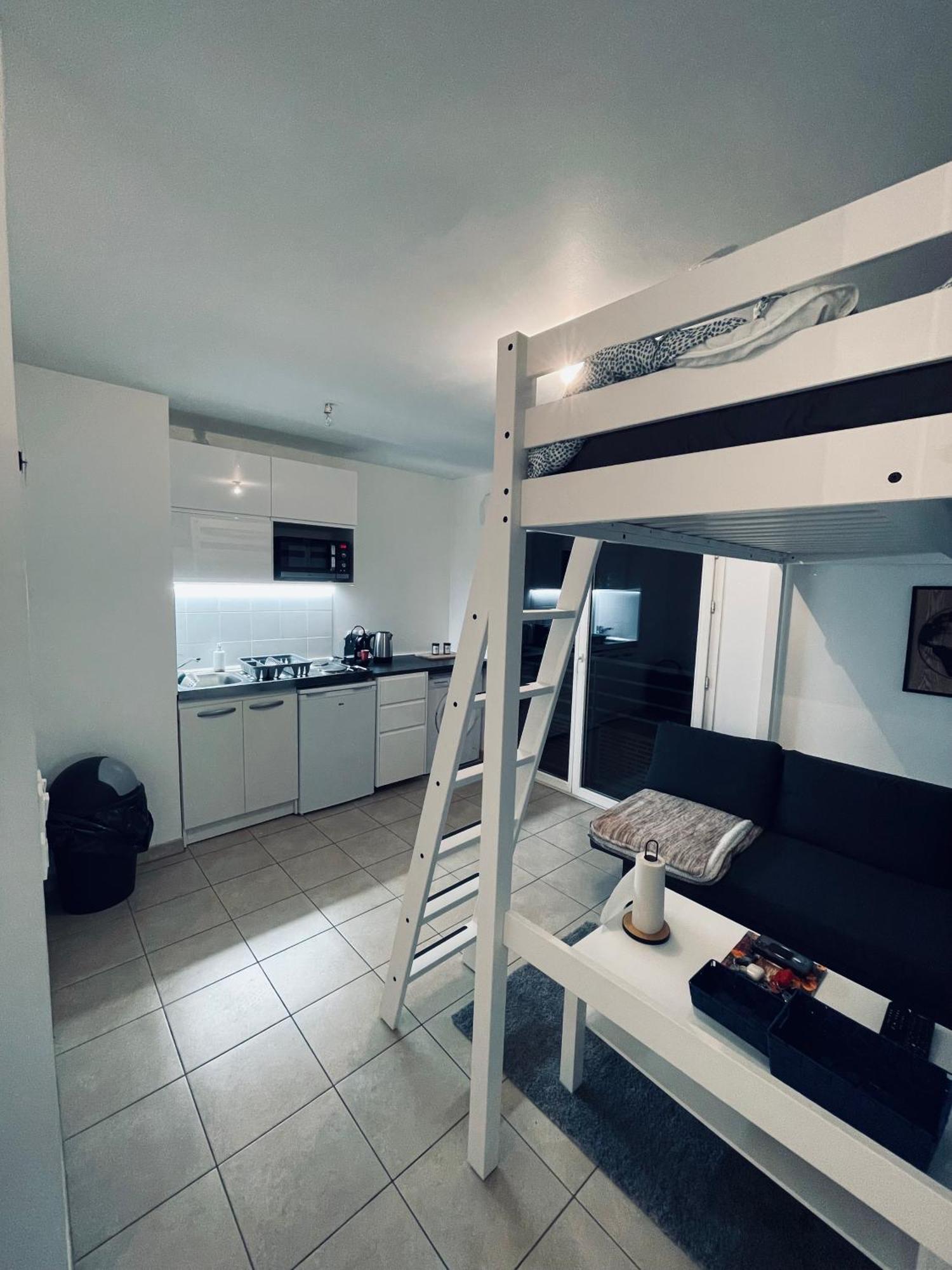 Appartement Lahcen Thorigny-sur-Marne Экстерьер фото