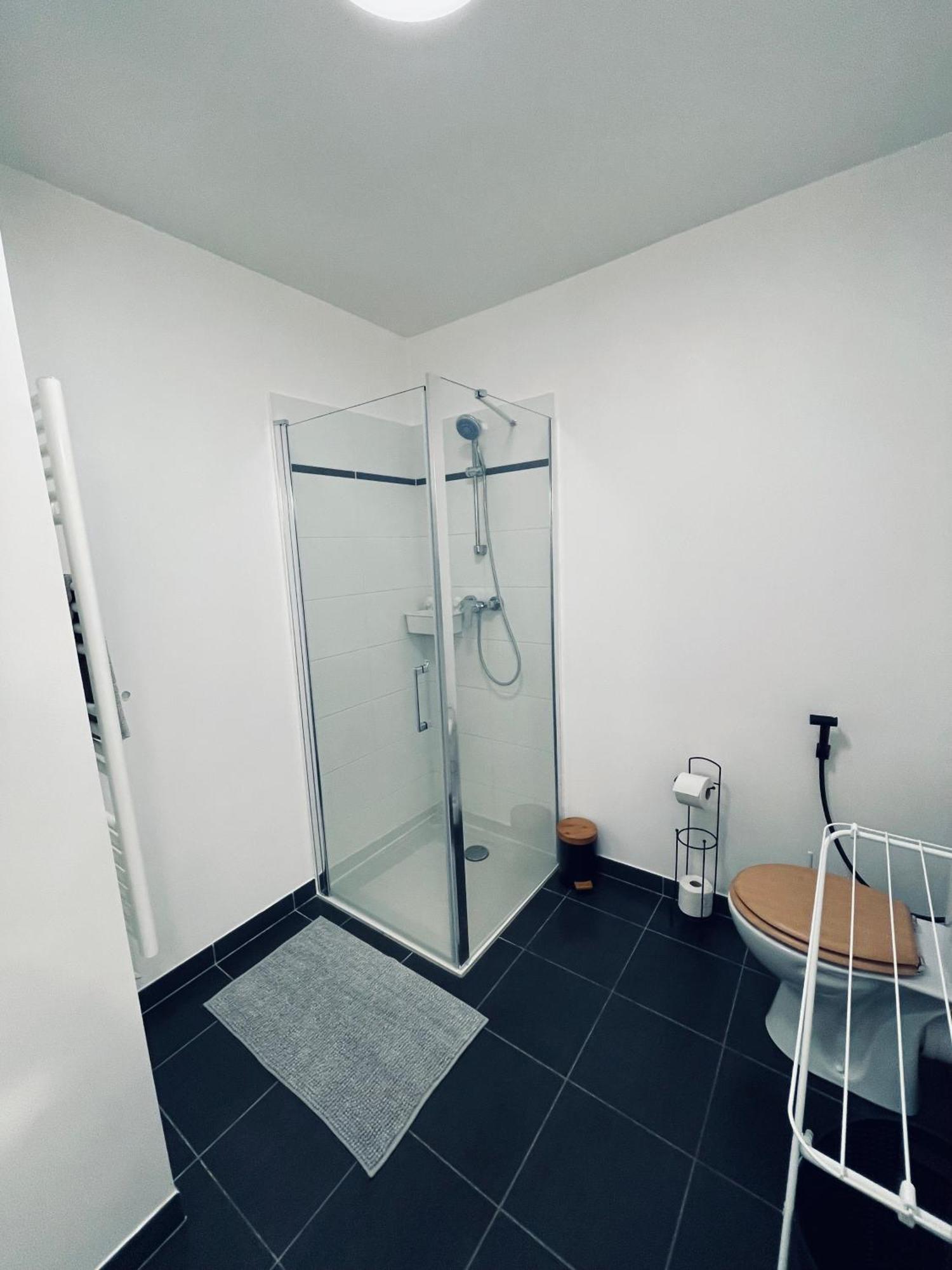 Appartement Lahcen Thorigny-sur-Marne Экстерьер фото